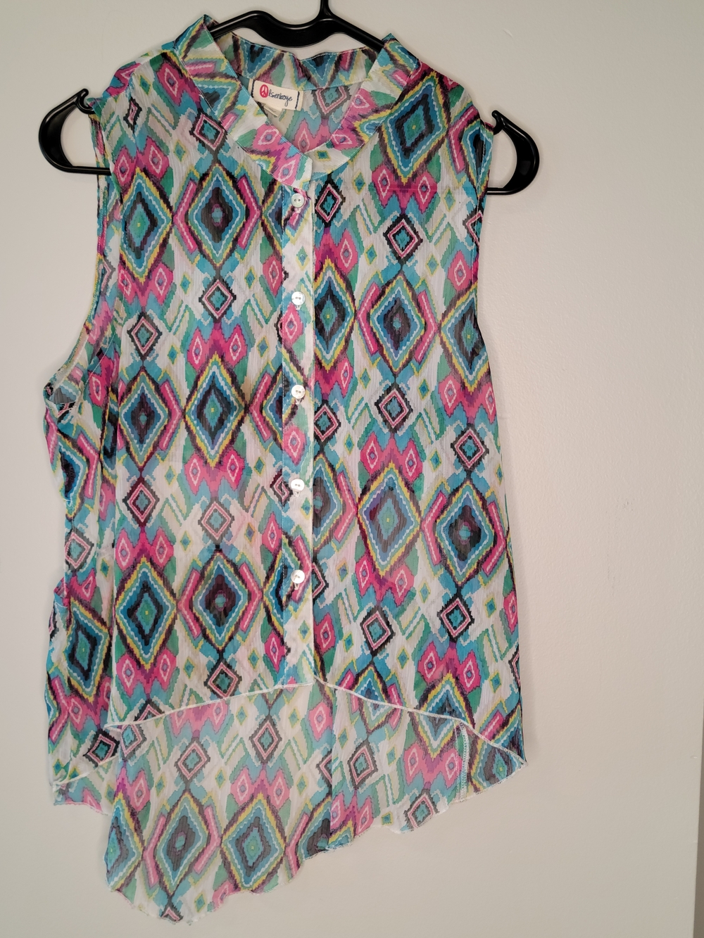 Olsenboye Sleeveless Button-Front Diamond Print Blouse - Pink, Teal, Cream